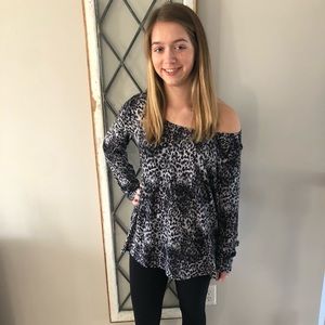 Lularoe Lynnae size L cheetah print top